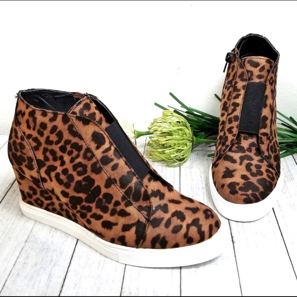 NEW Leopard print wedge sneaker. 8.5. Never worn.